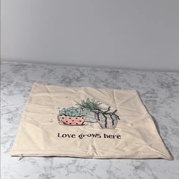 Thirty-One Succulent Print Pillow Cotton Cover - Picture 1 of 7